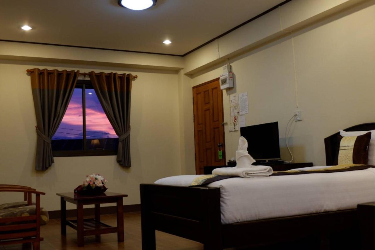 Nanbaankhun Hotel Экстерьер фото