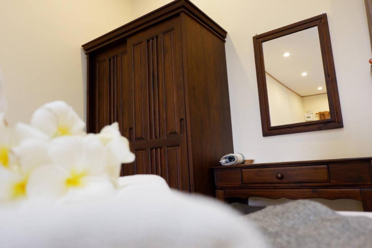 Nanbaankhun Hotel Экстерьер фото